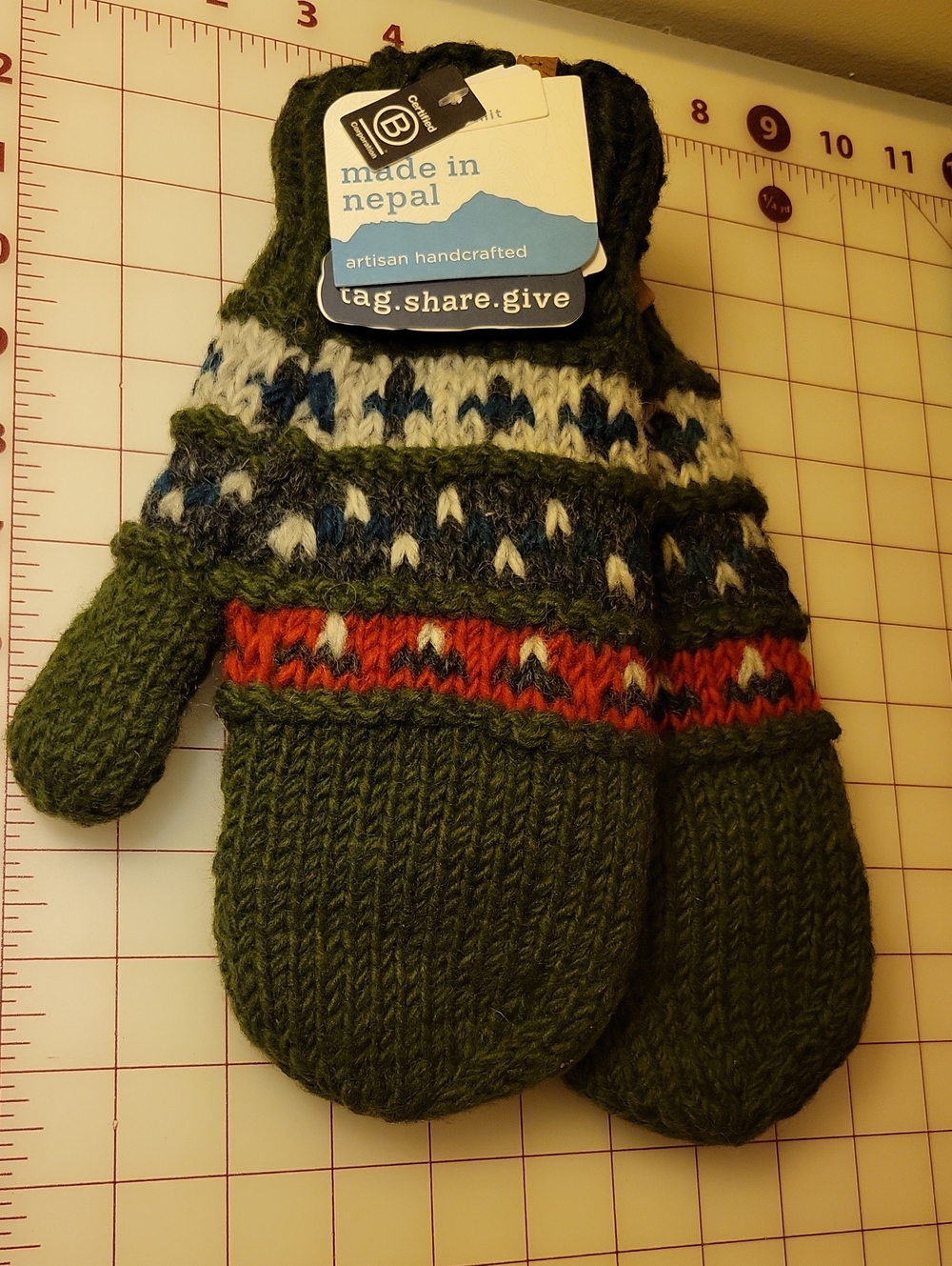 NWT Turtle Fur Wool Nepal Tyler Green Wool Mittens Handknit Fleece Inside